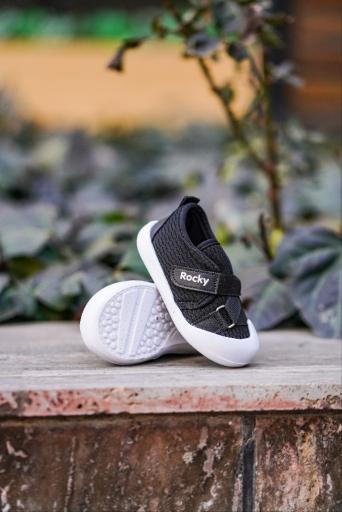 عکس فروشگاه کفش بچگانه کفشدوزک