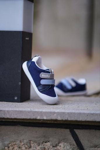 عکس فروشگاه کفش بچگانه کفشدوزک