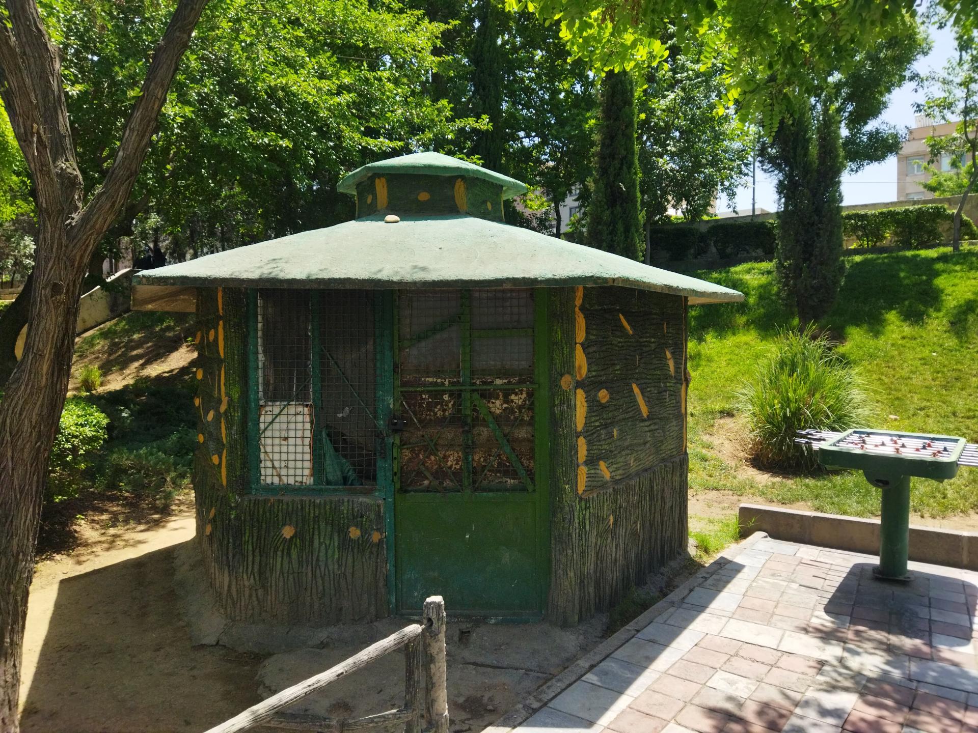 عکس نگهبانی بوستان پرستو