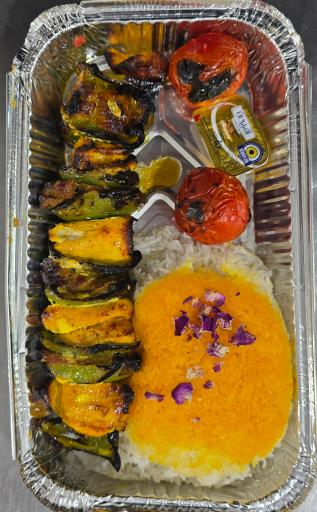 عکس تهیه غذای نیکان 