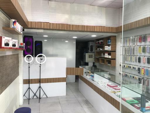 عکس موبایل استور