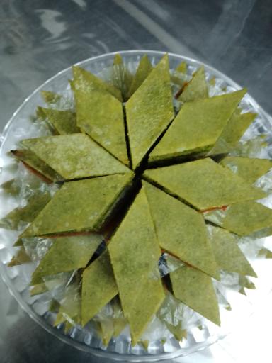 عکس شیرینی سنتی عالی قاپو