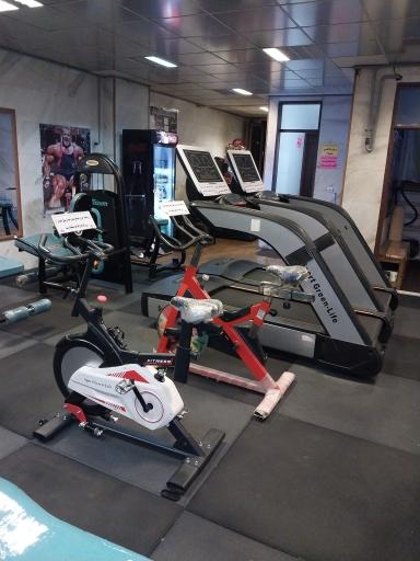 عکس باشگاه بدنسازی هژبر