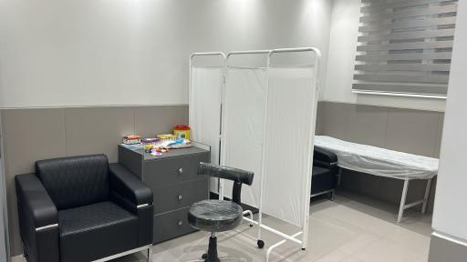 آزمایشگاه تشخیص طبی عرفان