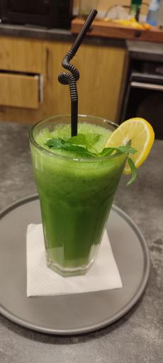 عکس کافه رستوران اوسوله میو