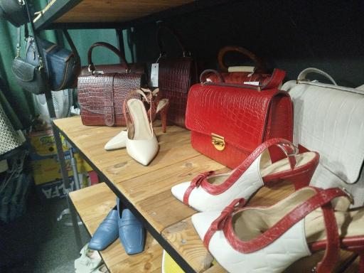 عکس فروشگاه برند فارل