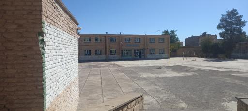 عکس دبیرستان پروین
