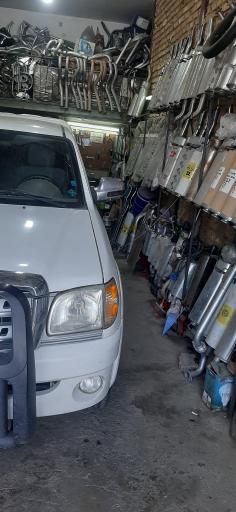 عکس امدادخودرو و اگزوزسازی ناصر