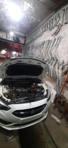 عکس امدادخودرو و اگزوزسازی ناصر