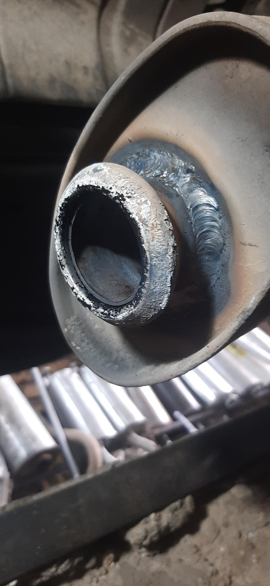 عکس امدادخودرو و اگزوزسازی ناصر