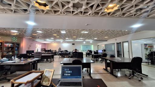 عکس فضا کار اشتراکی جامپا