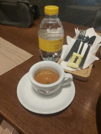 عکس کافه ویونا ستارخان