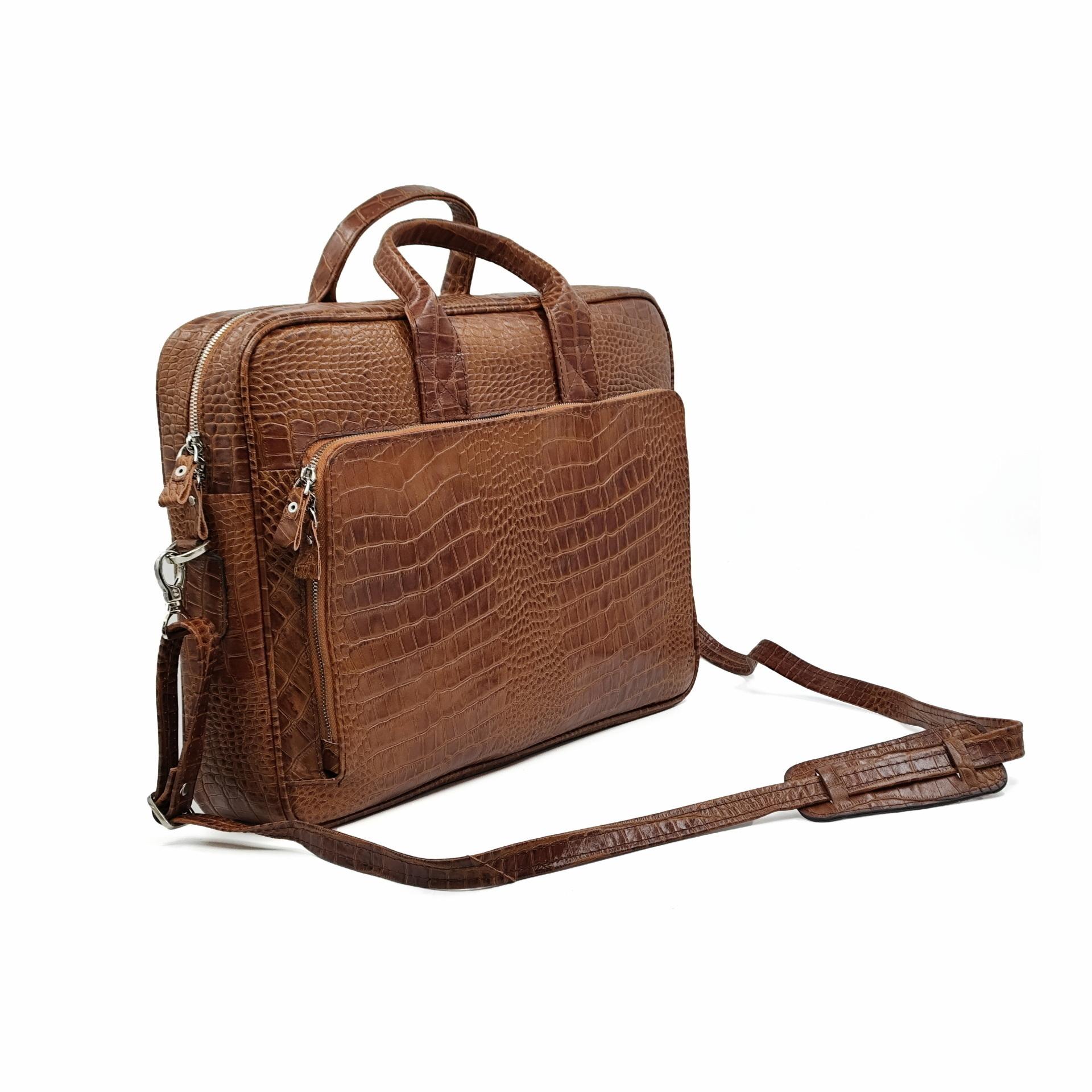 عکس فروشگاه چرم