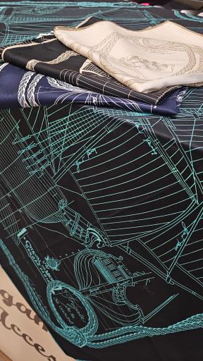 عکس روسری مهگام (خورشید)