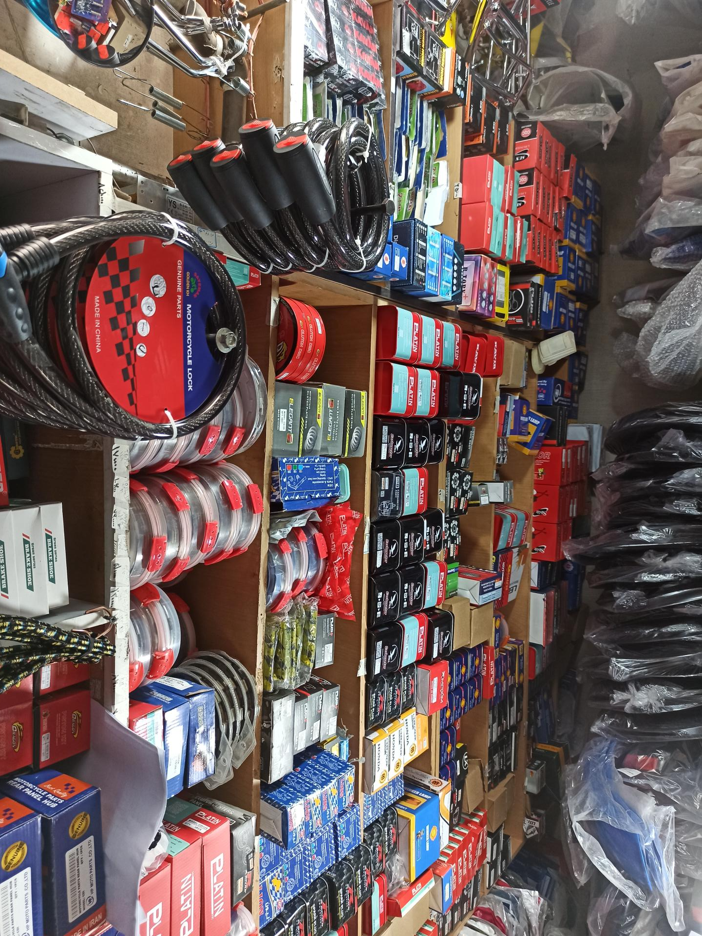 عکس لوازم یدکی موتورسیکلت قادرزاده