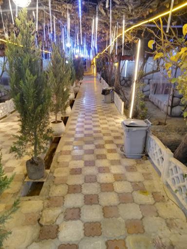 عکس سفره خانه سنتی ترنج