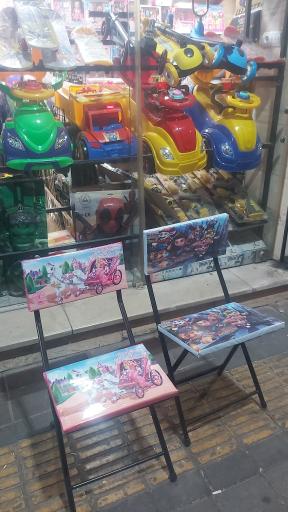 عکس عمده فروشی دنیای کودک