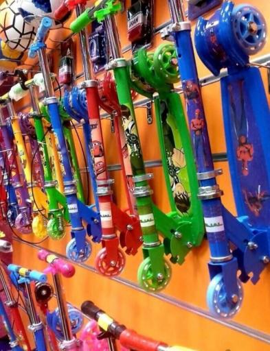 عکس عمده فروشی دنیای کودک