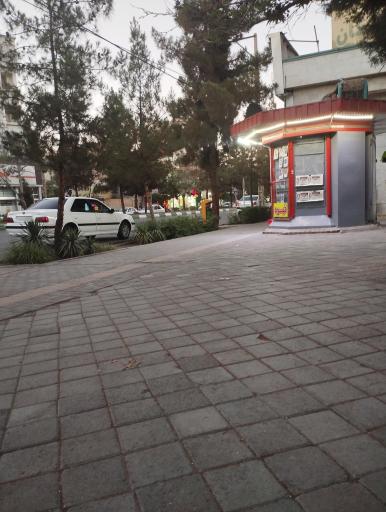 دکه روزنامه فروشی