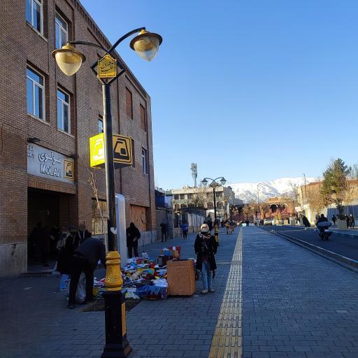 عکس ورودی مترو ایستگاه مولوی