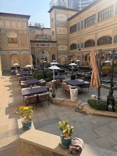 هتل گران میراث رشیدیه