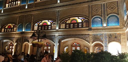 هتل گران میراث رشیدیه