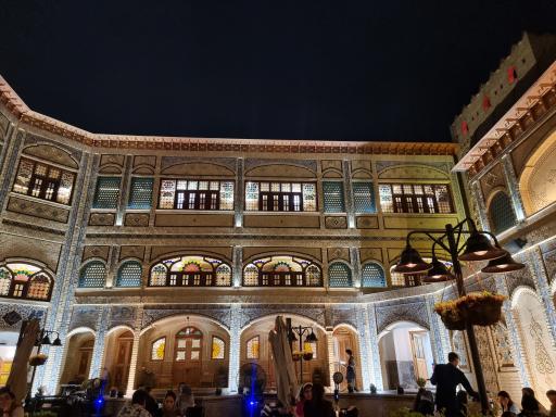 عکس هتل گران میراث رشیدیه