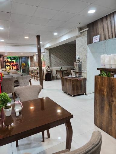 عکس کباب و حلیم بهارستان