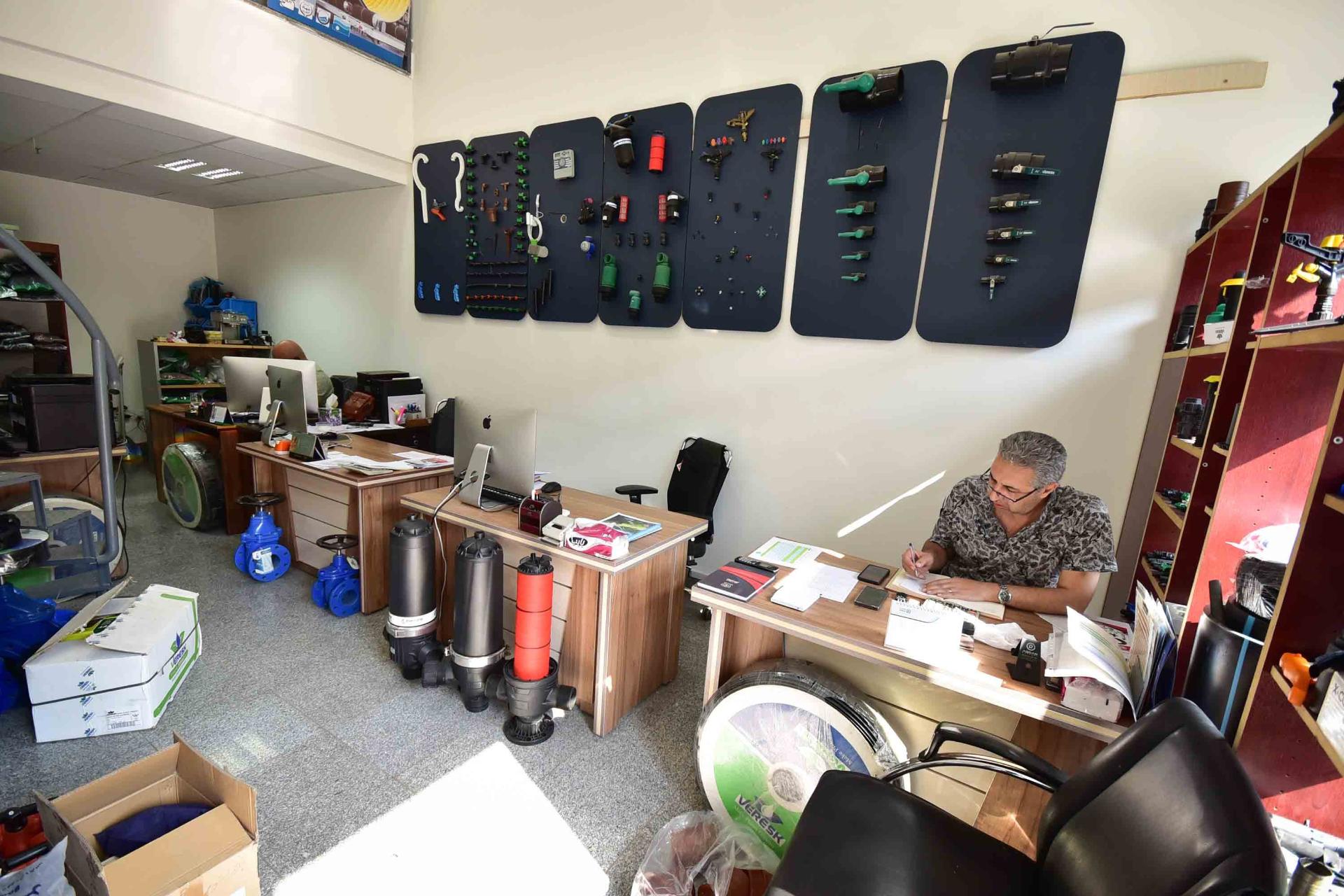 عکس تجهیز آب کالا