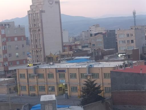 عکس دبیرستان طوبی
