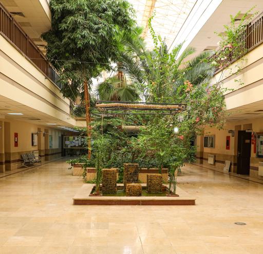 عکس دانشکده مهندسی معماری و شهرسازی