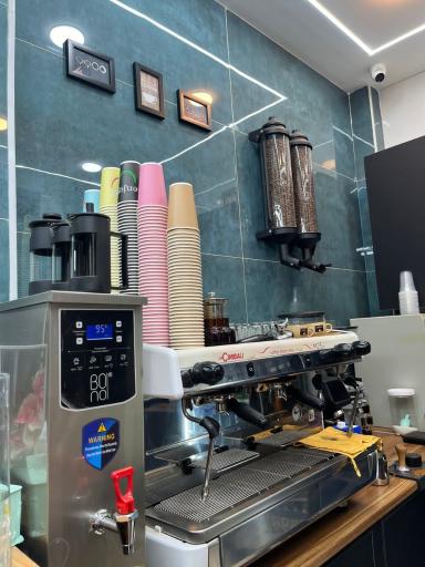 عکس کافه دنیای قهوه