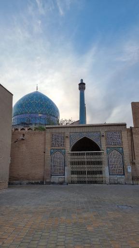 عکس درب سوم مسجد امام