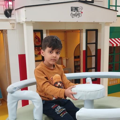 عکس خانه بازی متین