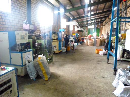 عکس کارخانه اسباب بازی ها