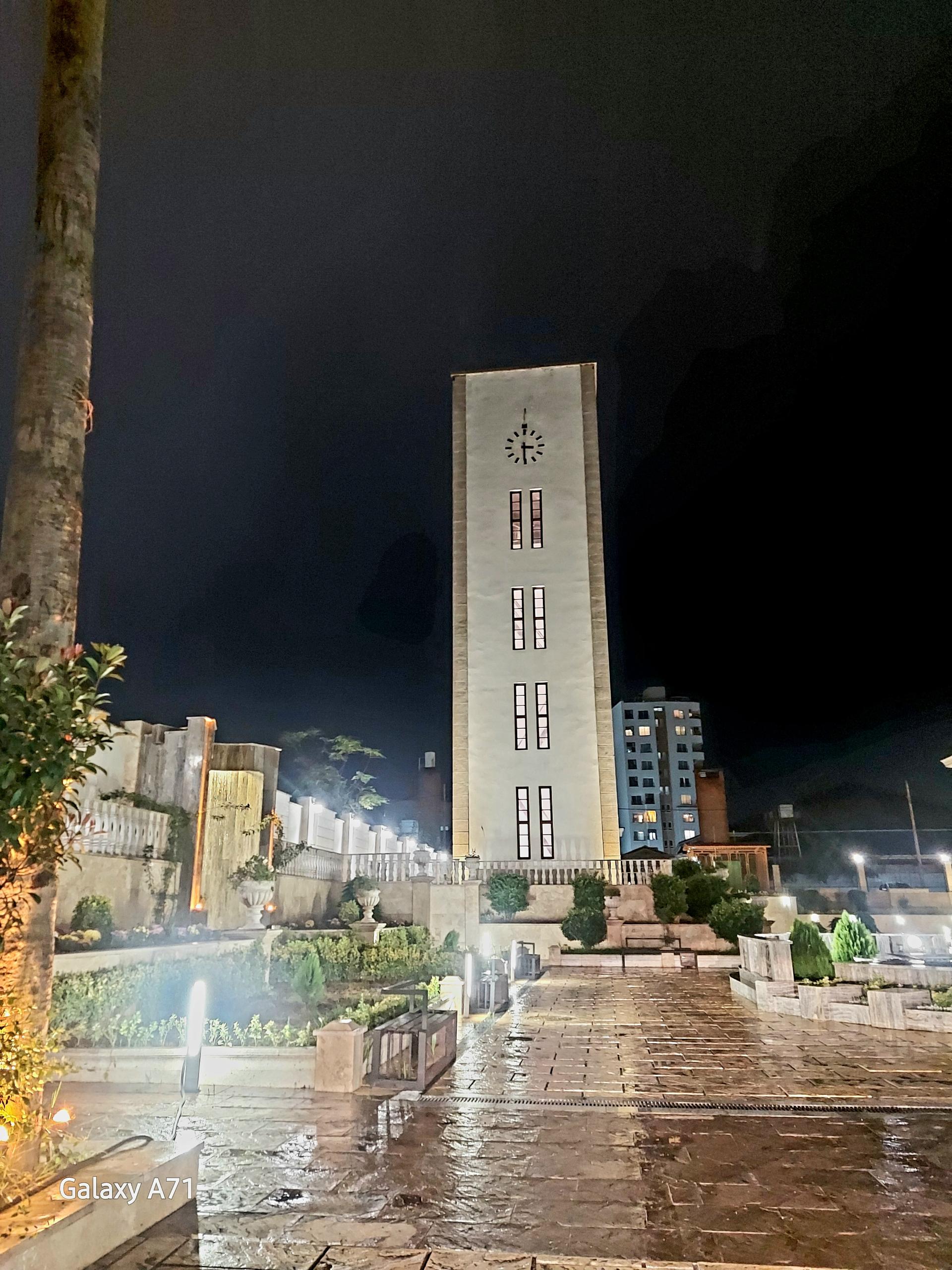 عکس برج ساعت بابلسر