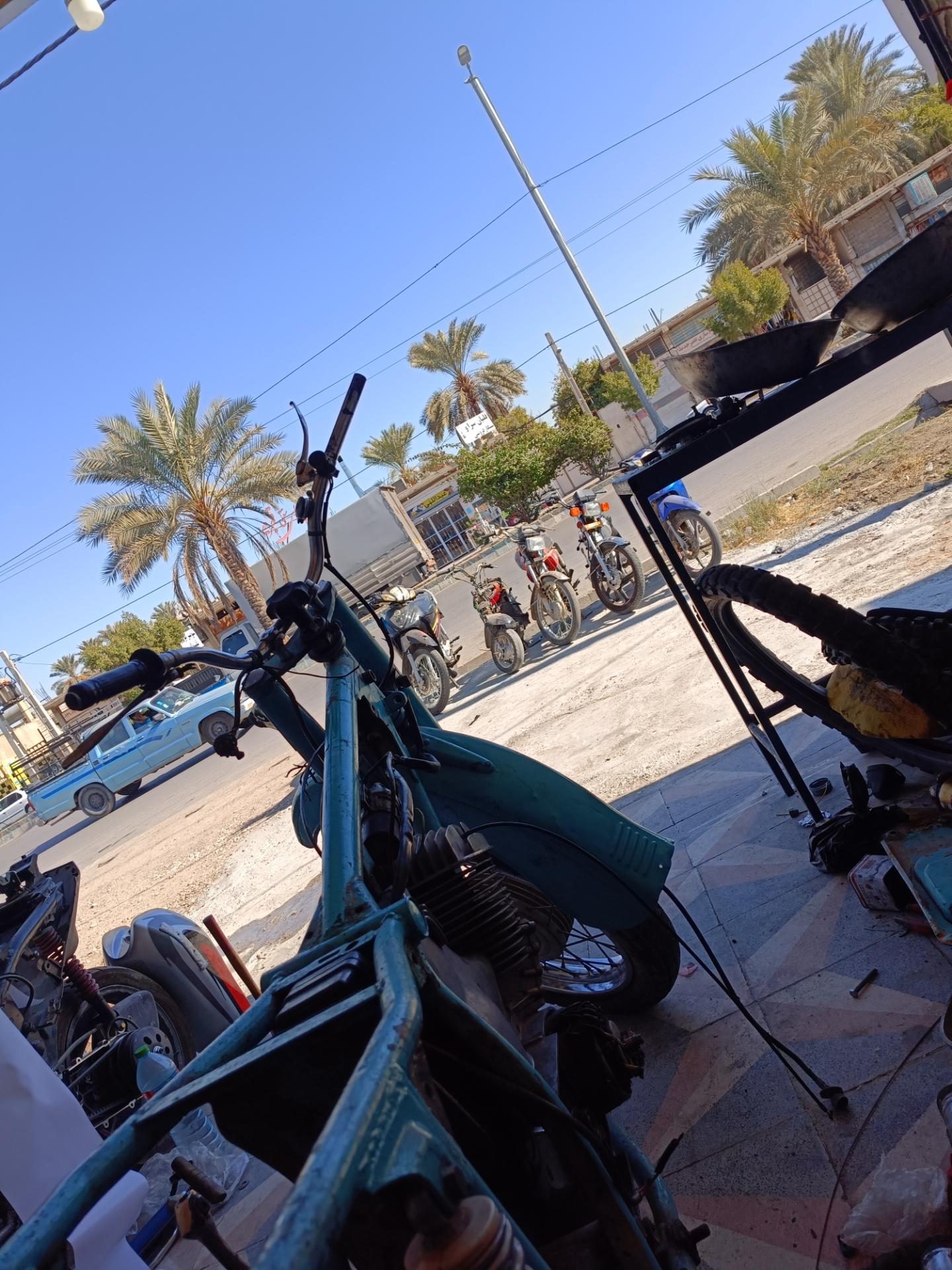 عکس تعمیرگاه تخصصی موتور محمد پرن