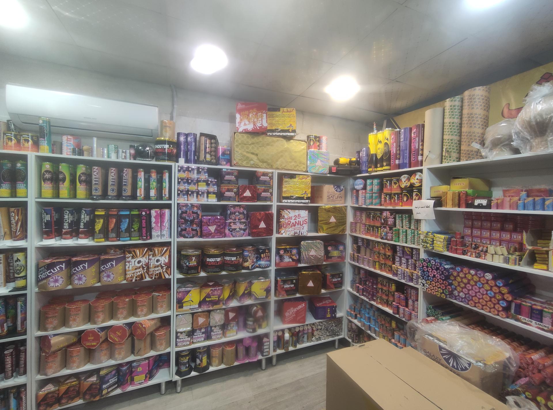 عکس آتشبازی و نورافشانی ولیعصر