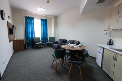 عکس هتل آستانه