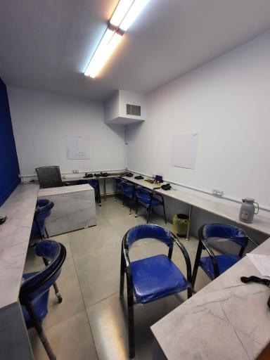 عکس مشاور املاک پلاک ۱