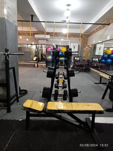 عکس باشگاه بانوان گیلانا