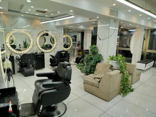 عکس آرایشگاه مردانه وی آی پی