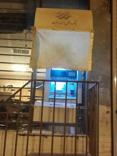عکس عابر بانک قرض رسالت