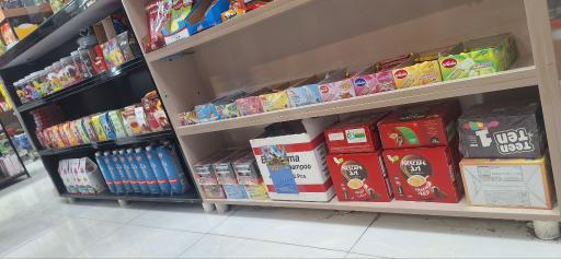 عکس هایپرمارکت آذر