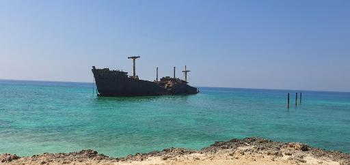 عکس پارک ساحلی کشتی یونانی