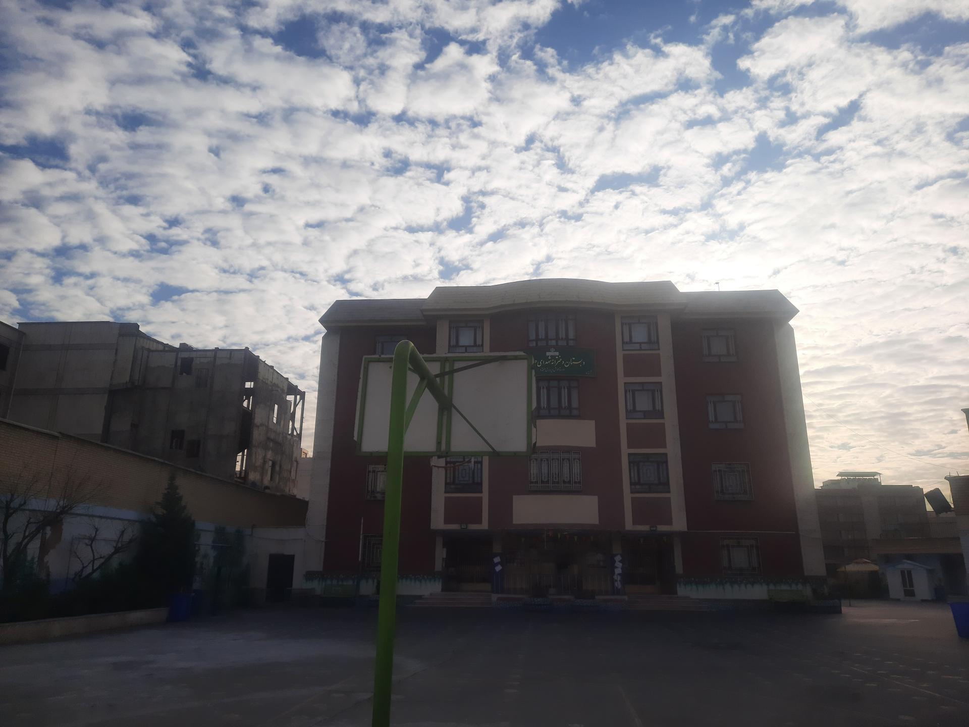 عکس مدرسه جلایی پور
