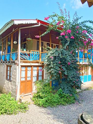 عکس بوم گردی تی تی گل