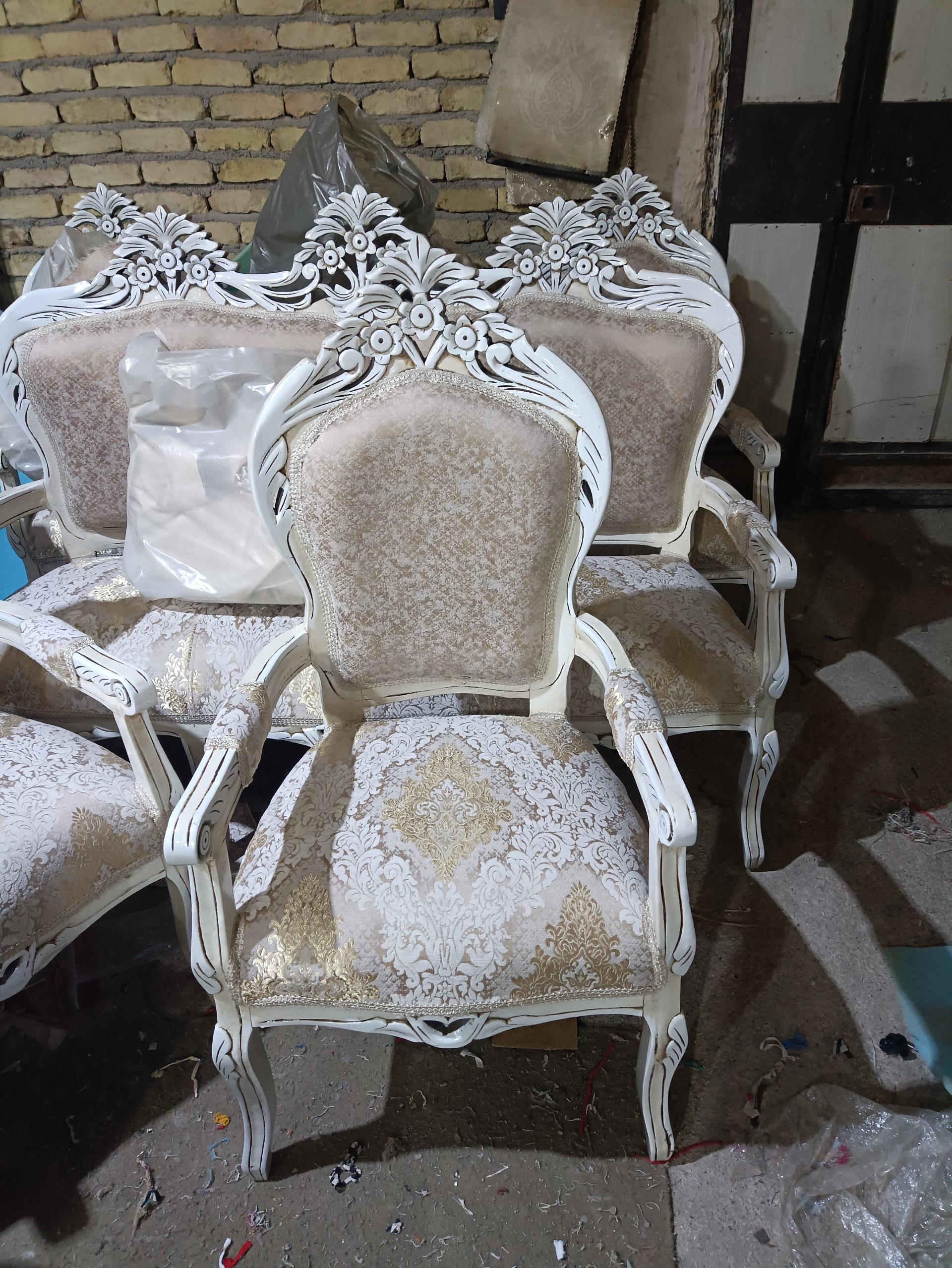 عکس تعمیرات مبل فرهودی