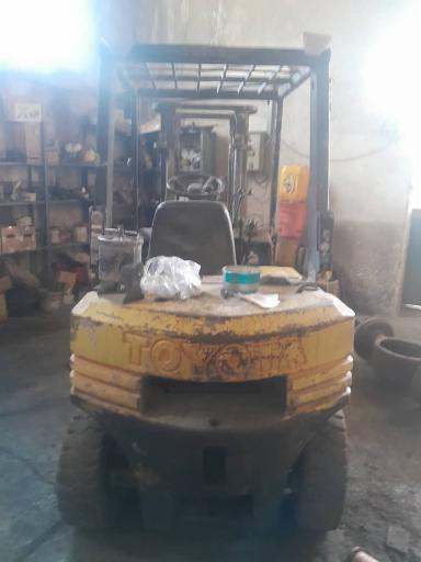 عکس تعمیرات لیفتراک نصرالهی 