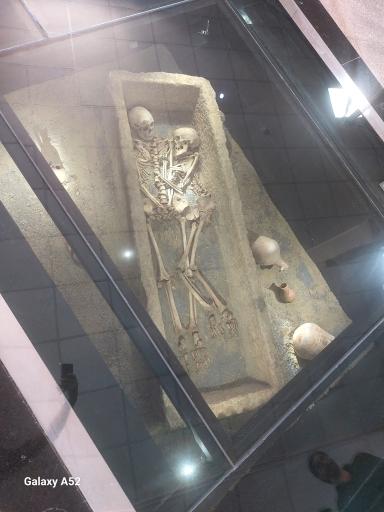 عکس مجموعه فرهنگی تاریخی هگمتانه